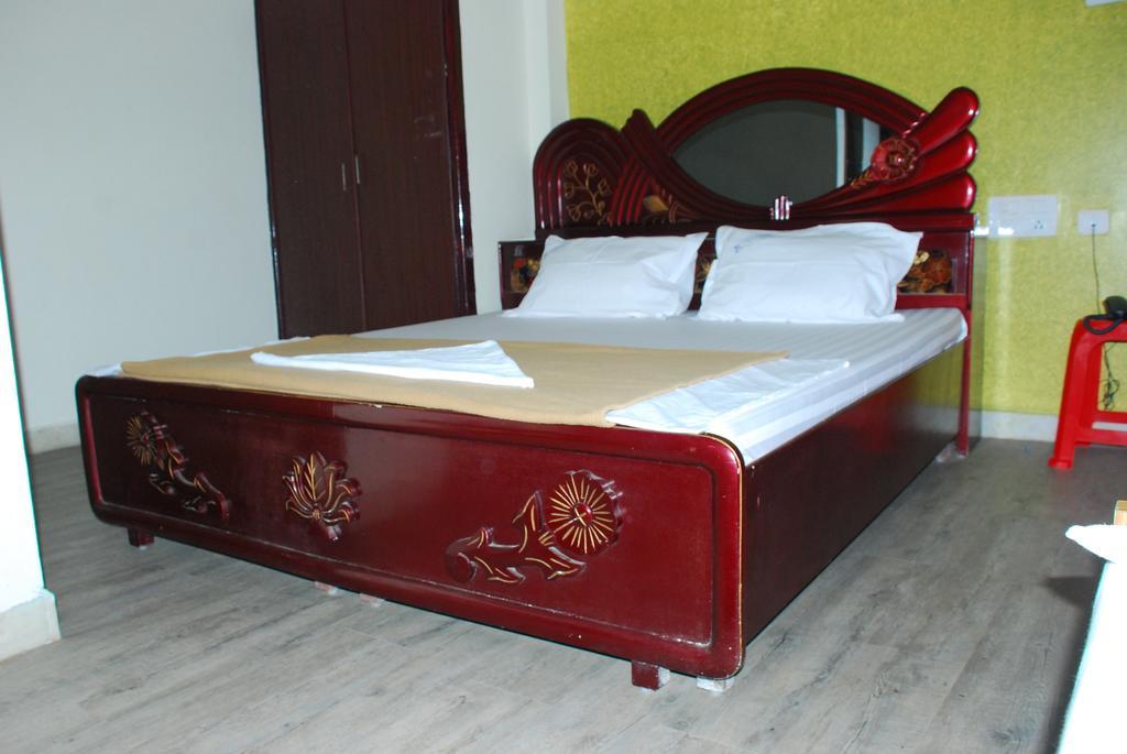 Hotel Jayalakshmi Residency Tirupati Pokoj fotografie