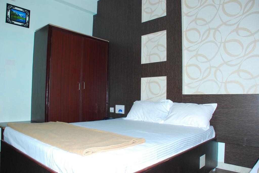 Hotel Jayalakshmi Residency Tirupati Pokoj fotografie